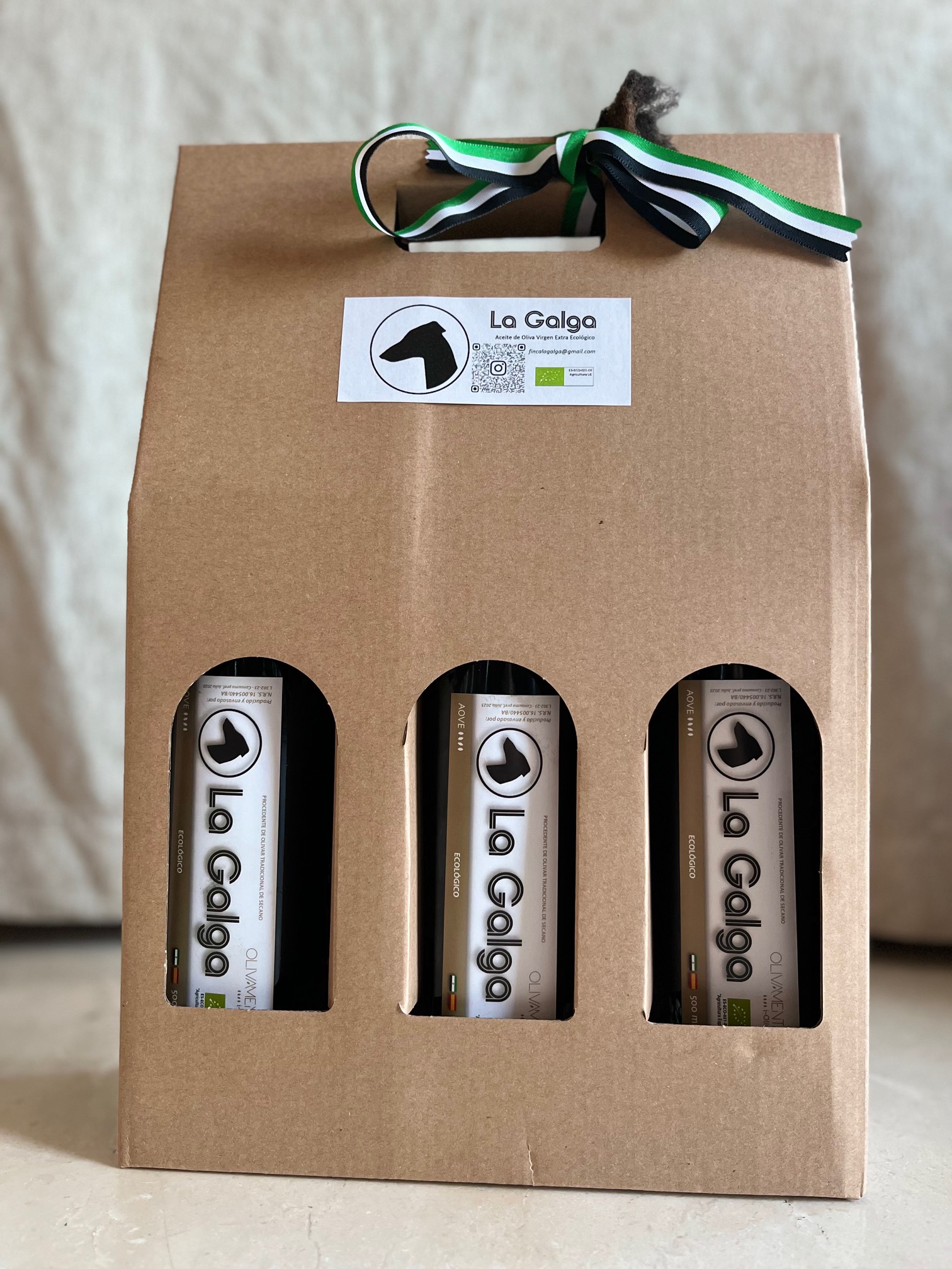 Pack de tres botellas de AOVE La Galga listas para catar